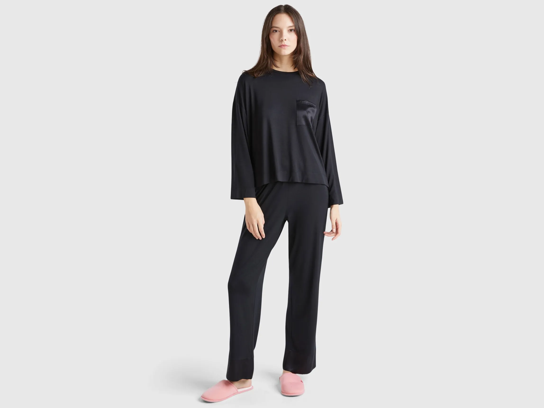 T-shirt with silk pocket