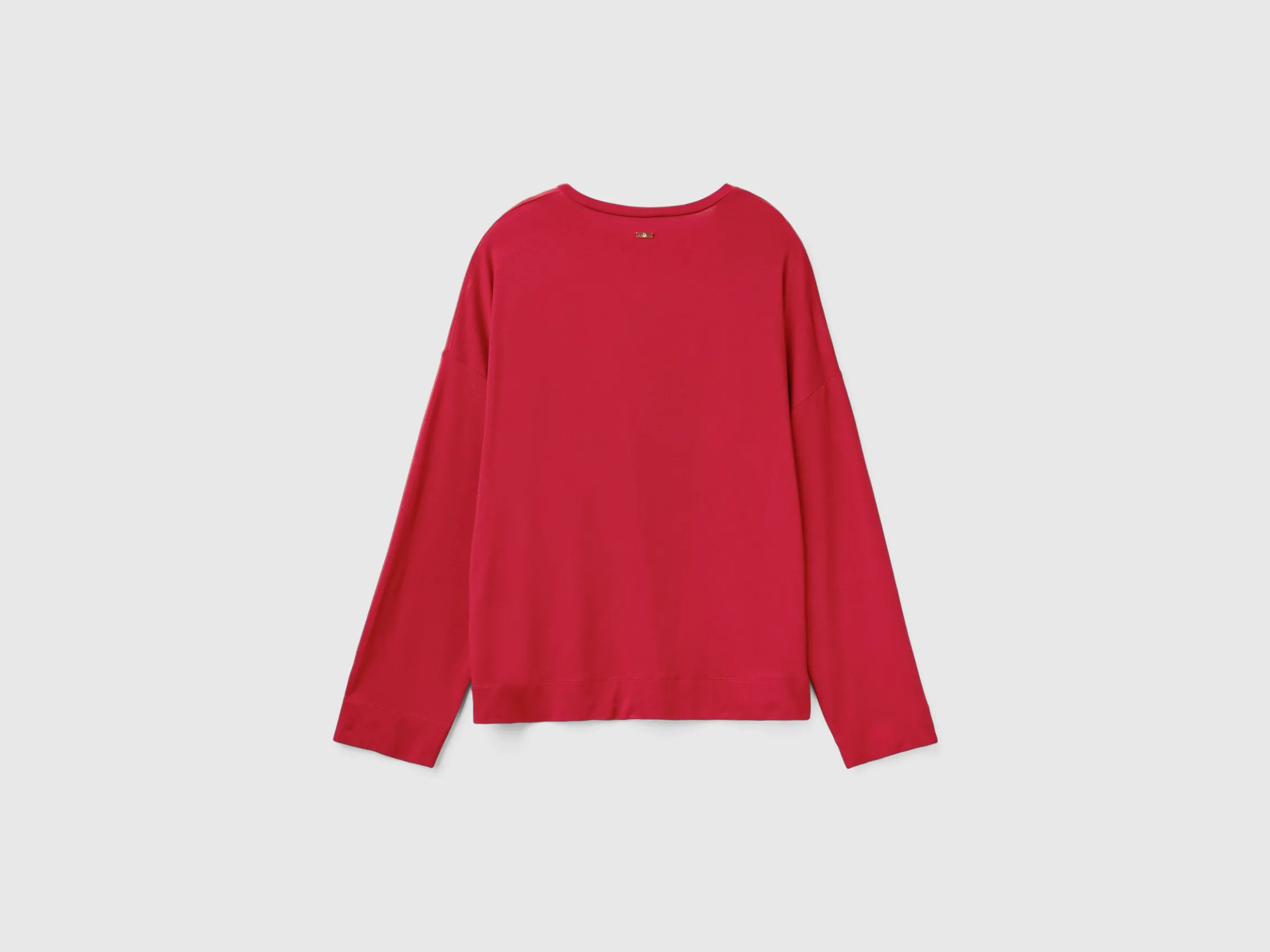 T-shirt with silk pocket