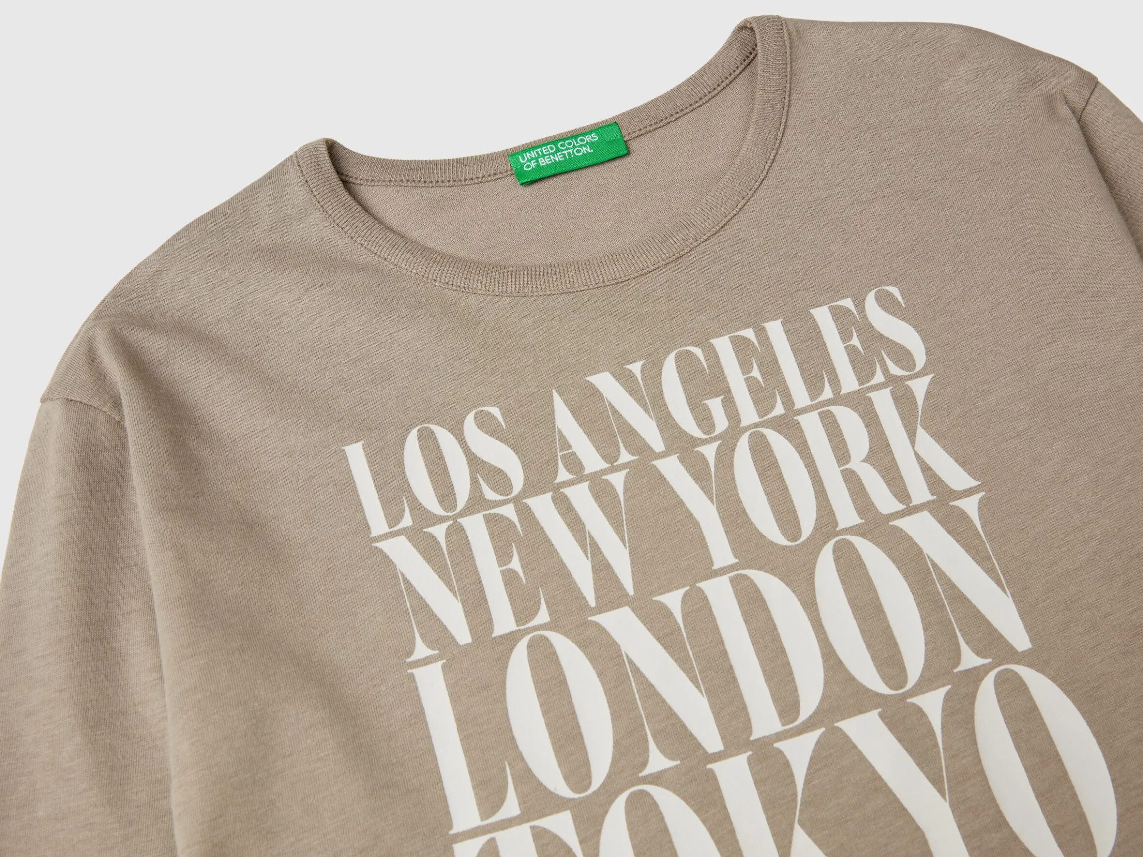 T-shirt with slogan print