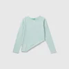 T-shirt with uneven bottom
