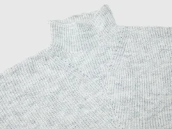 Turtle neck sweater in wool blend