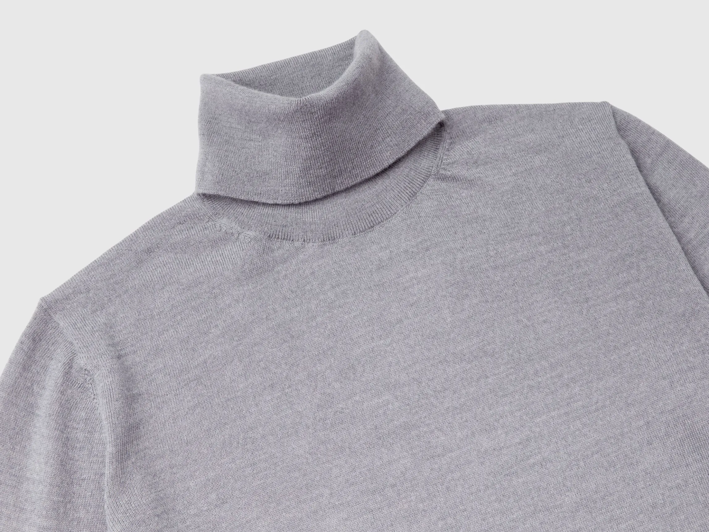 Turtleneck in pure Merino wool