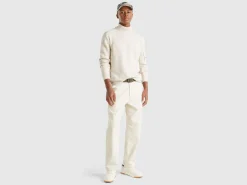 Turtleneck sweater with pocket