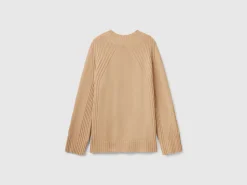 Turtleneck sweater with slits
