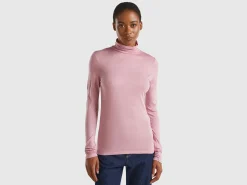 Turtleneck t-shirt in viscose and cashmere blend