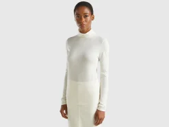 Turtleneck t-shirt in viscose and cashmere blend