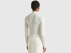 Turtleneck t-shirt in viscose and cashmere blend