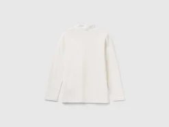 Turtleneck t-shirt with sequins