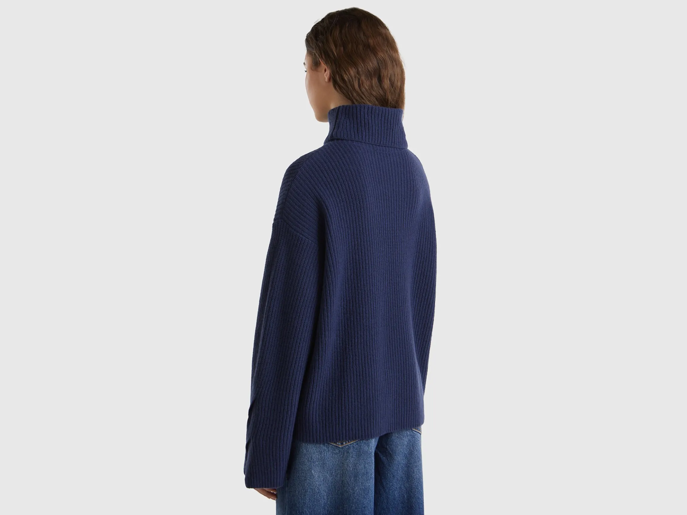 Turtleneck with wide collar