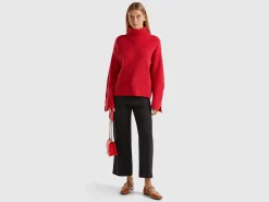 Turtleneck with wide collar