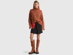 Turtleneck with wide collar