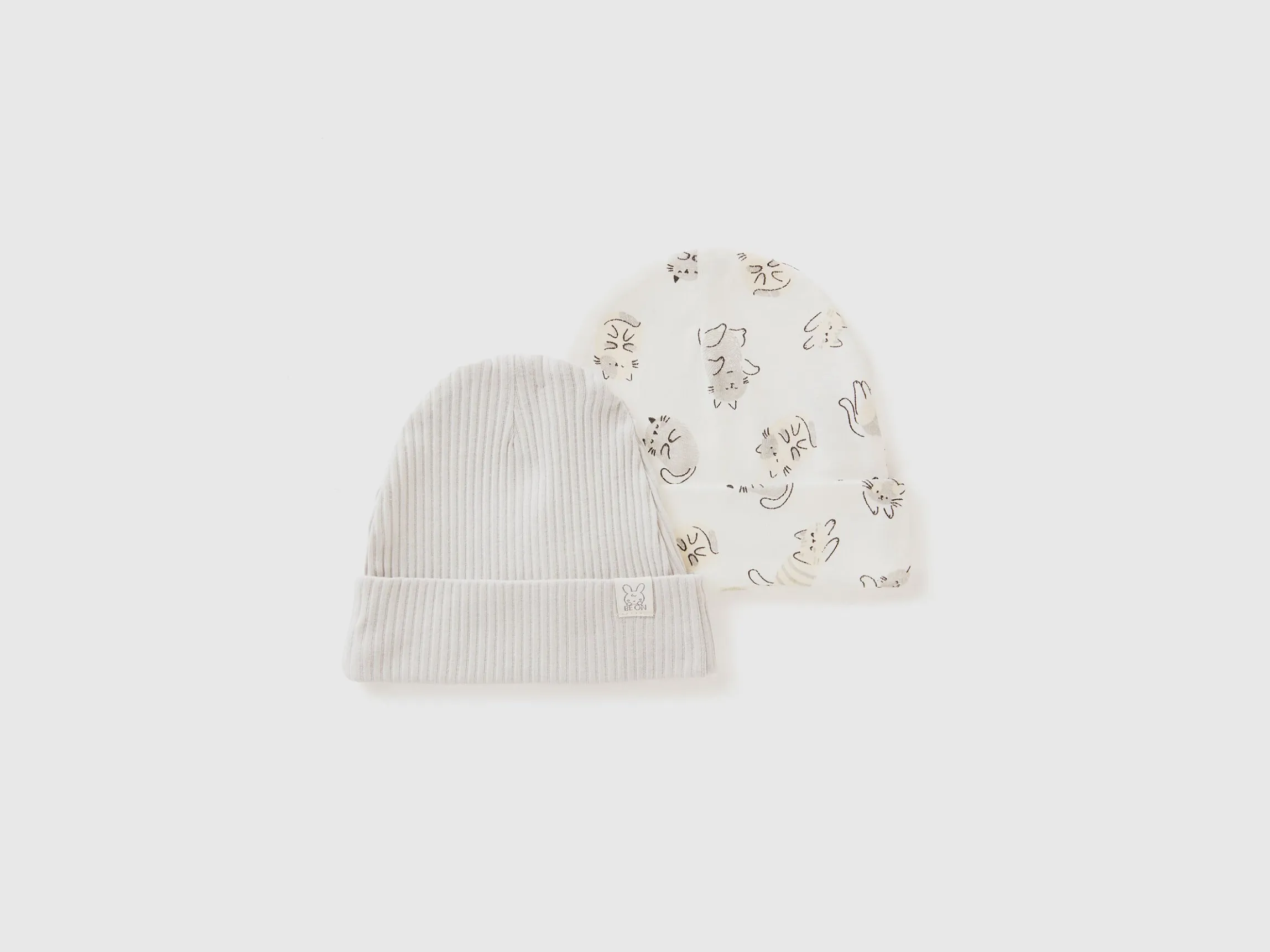 Two caps in organic cotton