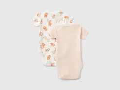 Two short sleeve bodysuits in organic cotton
