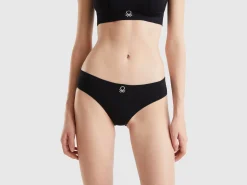 Underwear in recycled nylon blend