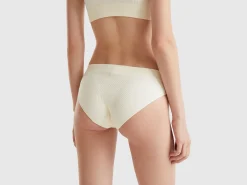 Underwear in recycled nylon blend