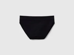 Underwear in recycled nylon blend