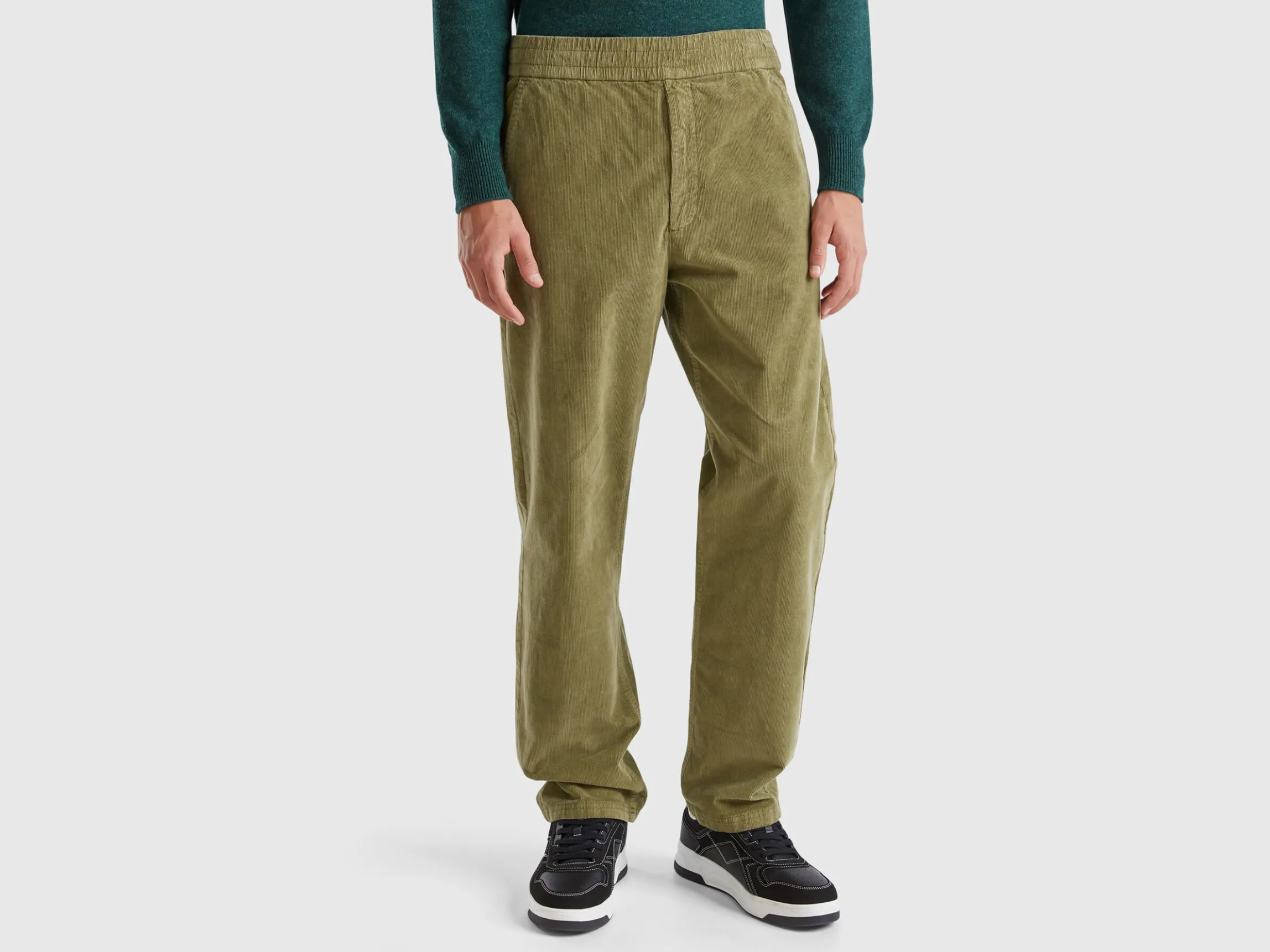 Velvet joggers with drawstring
