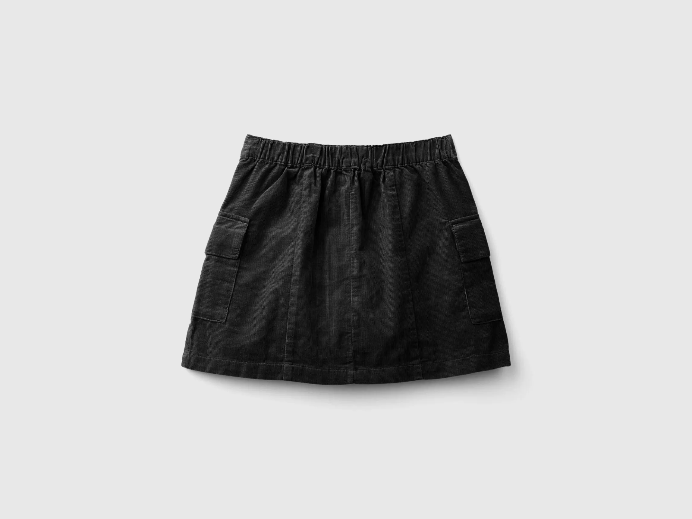 Velvet mini skirt with pockets