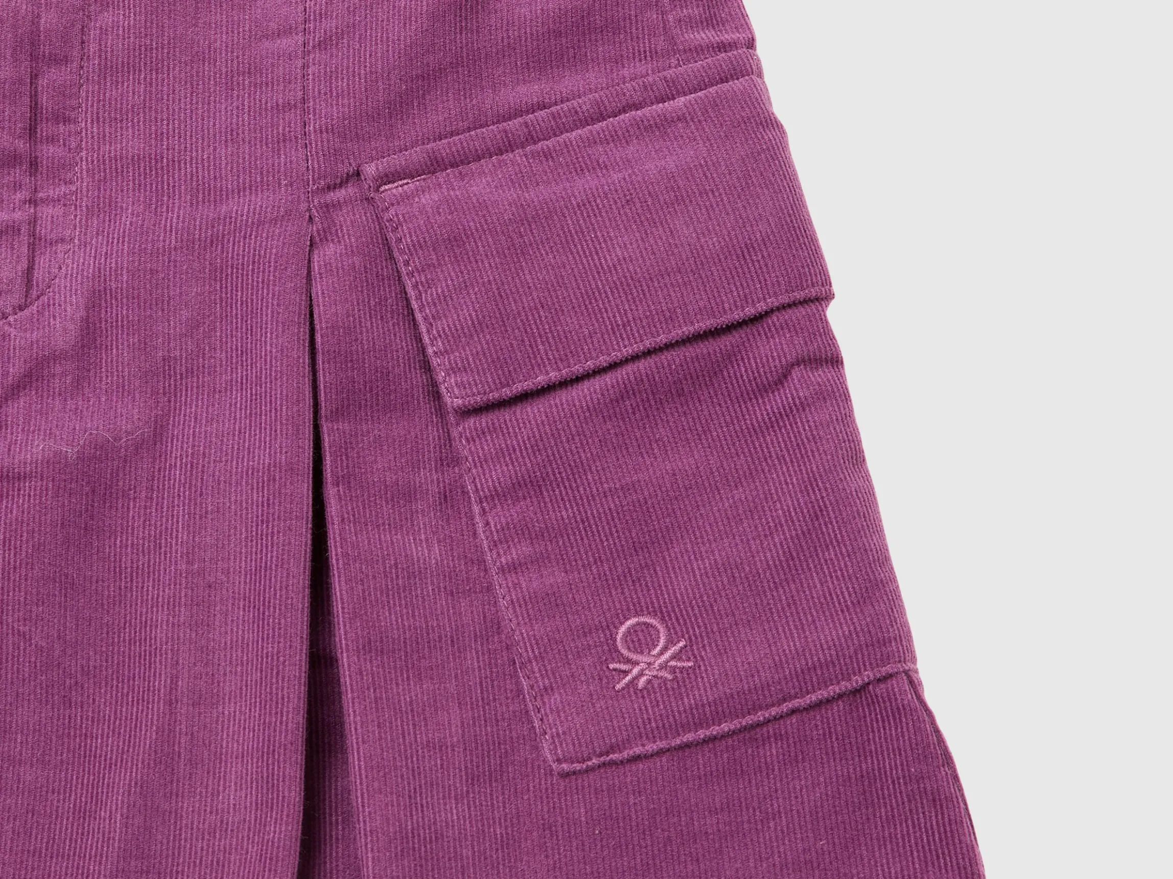 Velvet mini skirt with pockets