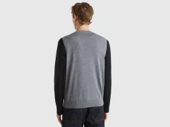 Vest in pure Merino wool