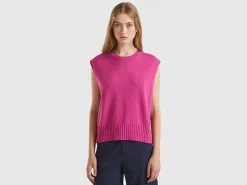 Vest in wool and viscose blend