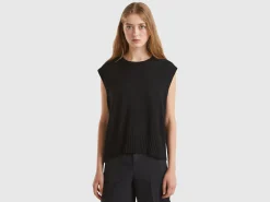 Vest in wool and viscose blend
