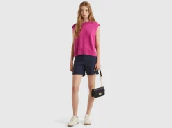 Vest in wool and viscose blend