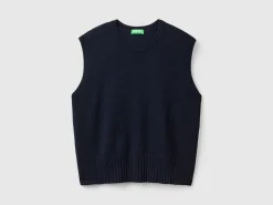 Vest in wool and viscose blend