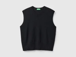 Vest in wool and viscose blend