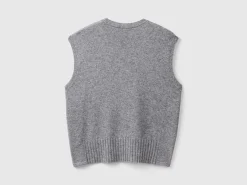 Vest in wool and viscose blend