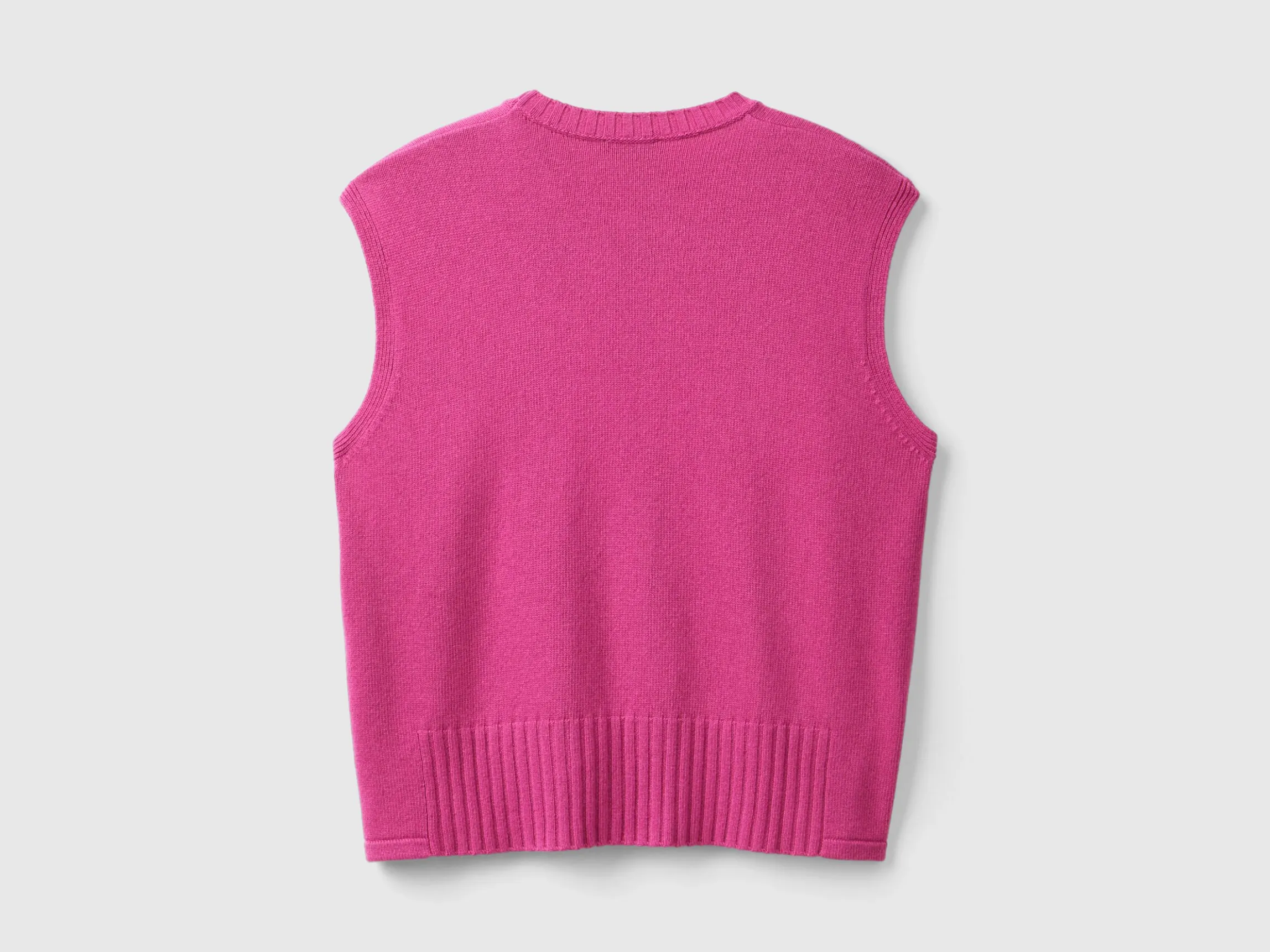 Vest in wool and viscose blend