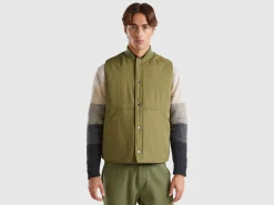Vest with checked lining