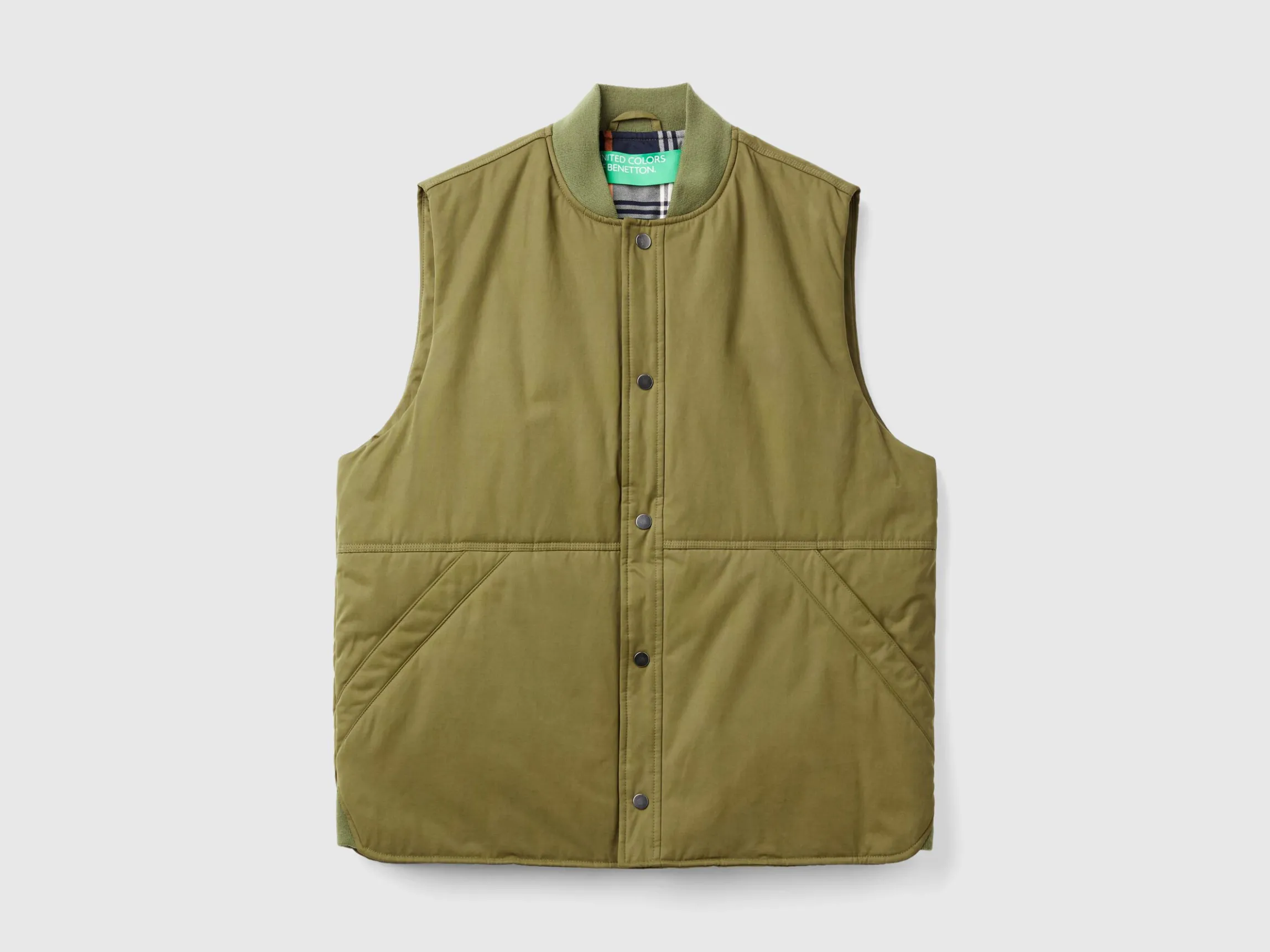 Vest with checked lining