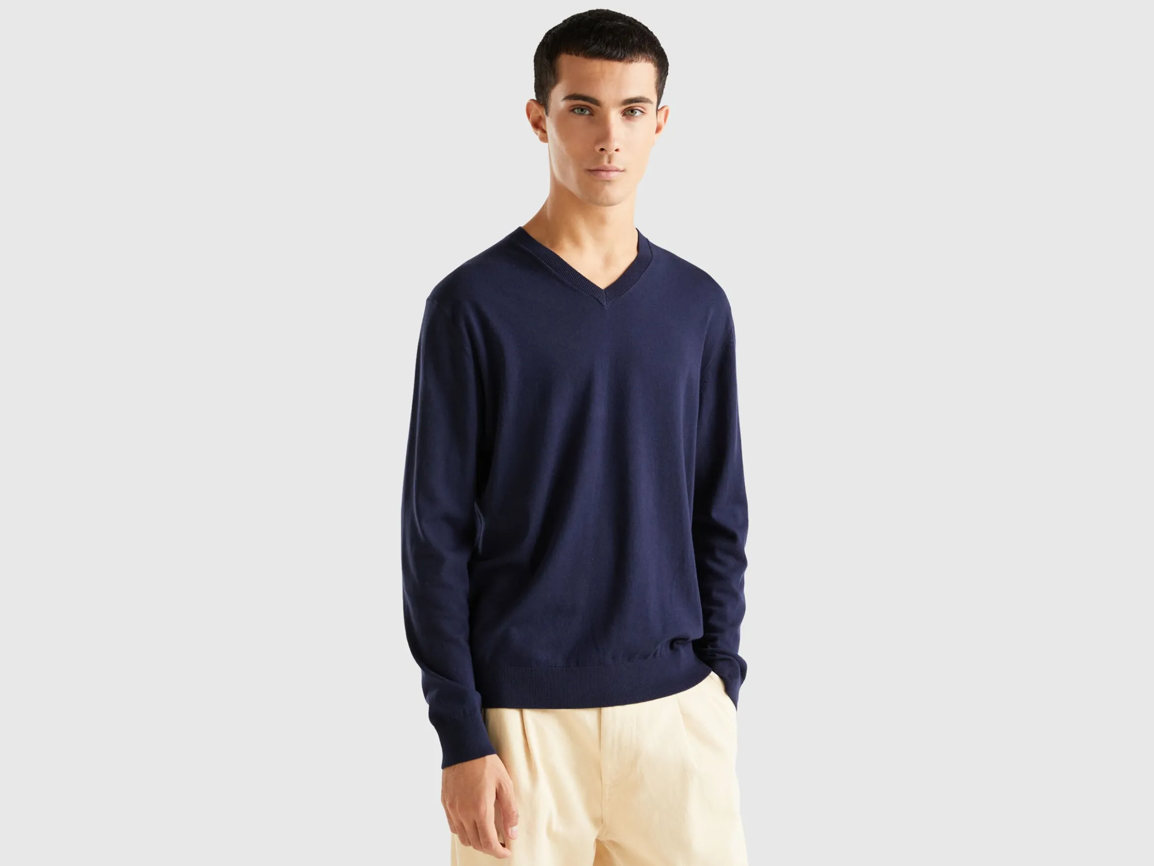 V-neck sweater in lightweight cotton blend