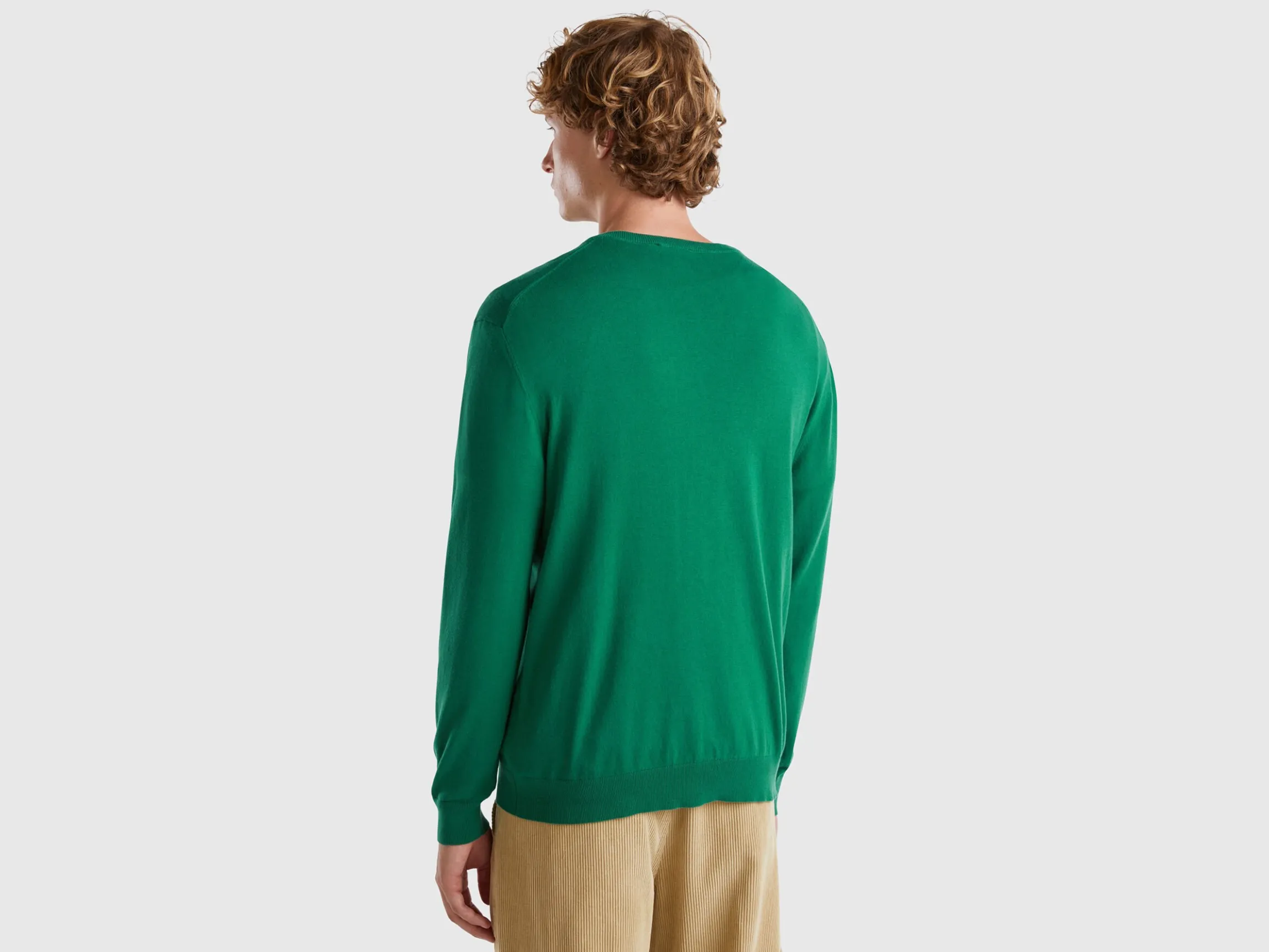 V-neck sweater in lightweight cotton blend
