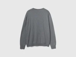 V-neck sweater in lightweight cotton blend