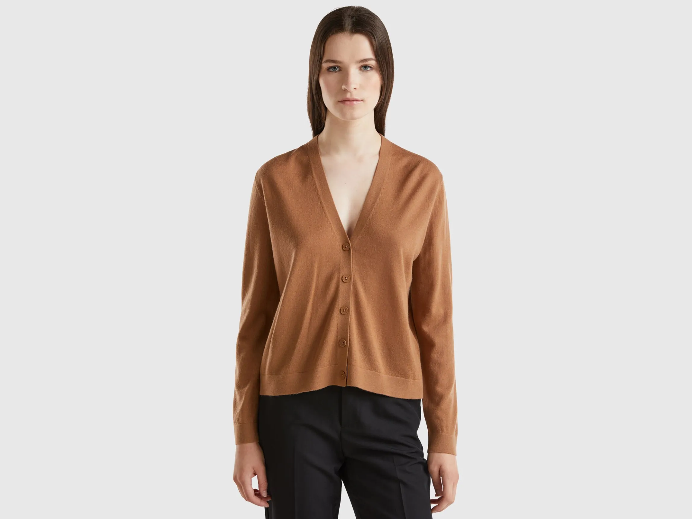 V-neck sweater in pure Merino wool