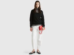 V-neck sweater in pure Merino wool