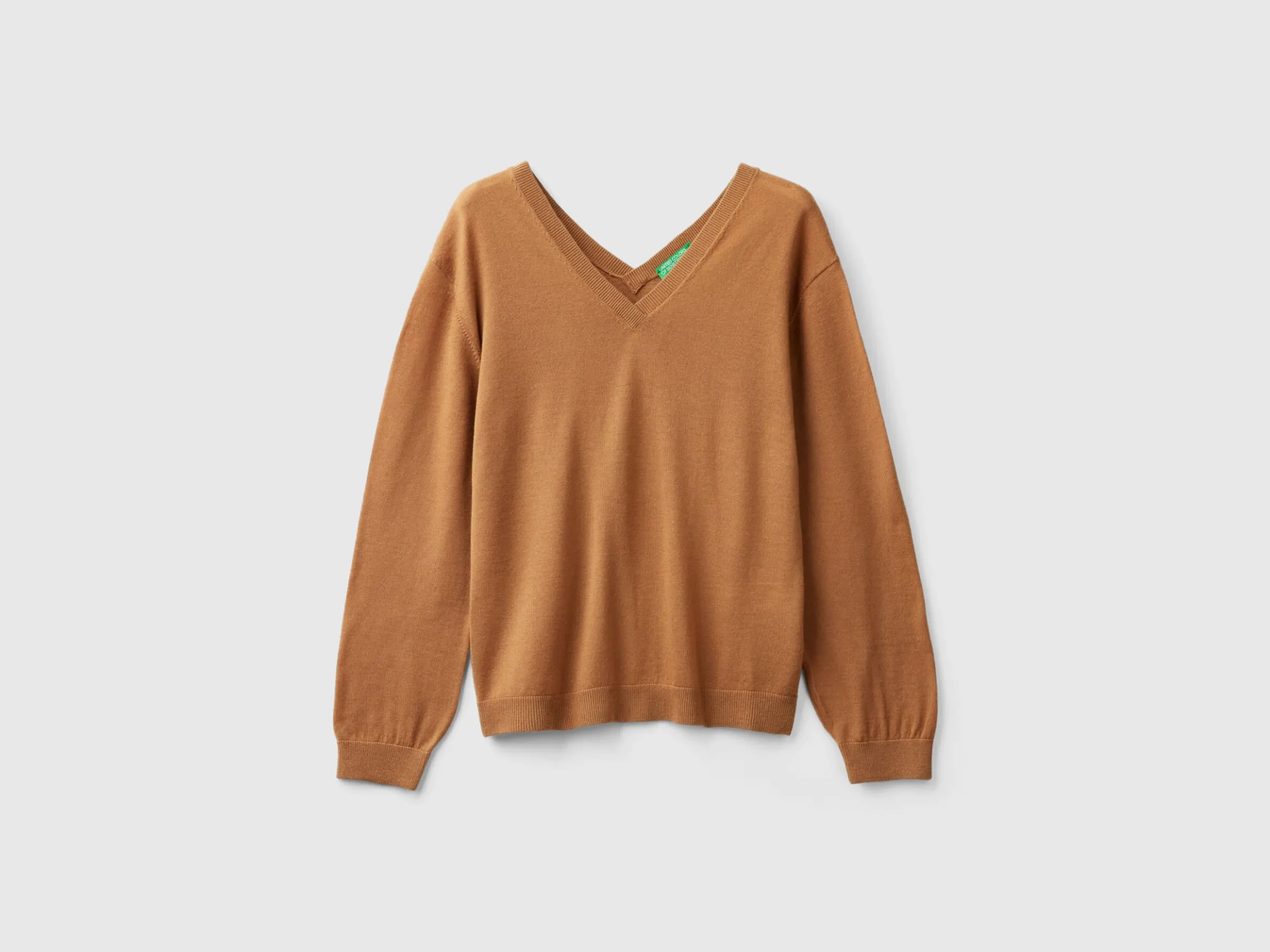 V-neck sweater in pure Merino wool