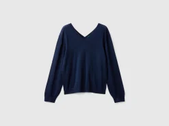 V-neck sweater in pure Merino wool