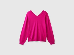 V-neck sweater in pure Merino wool
