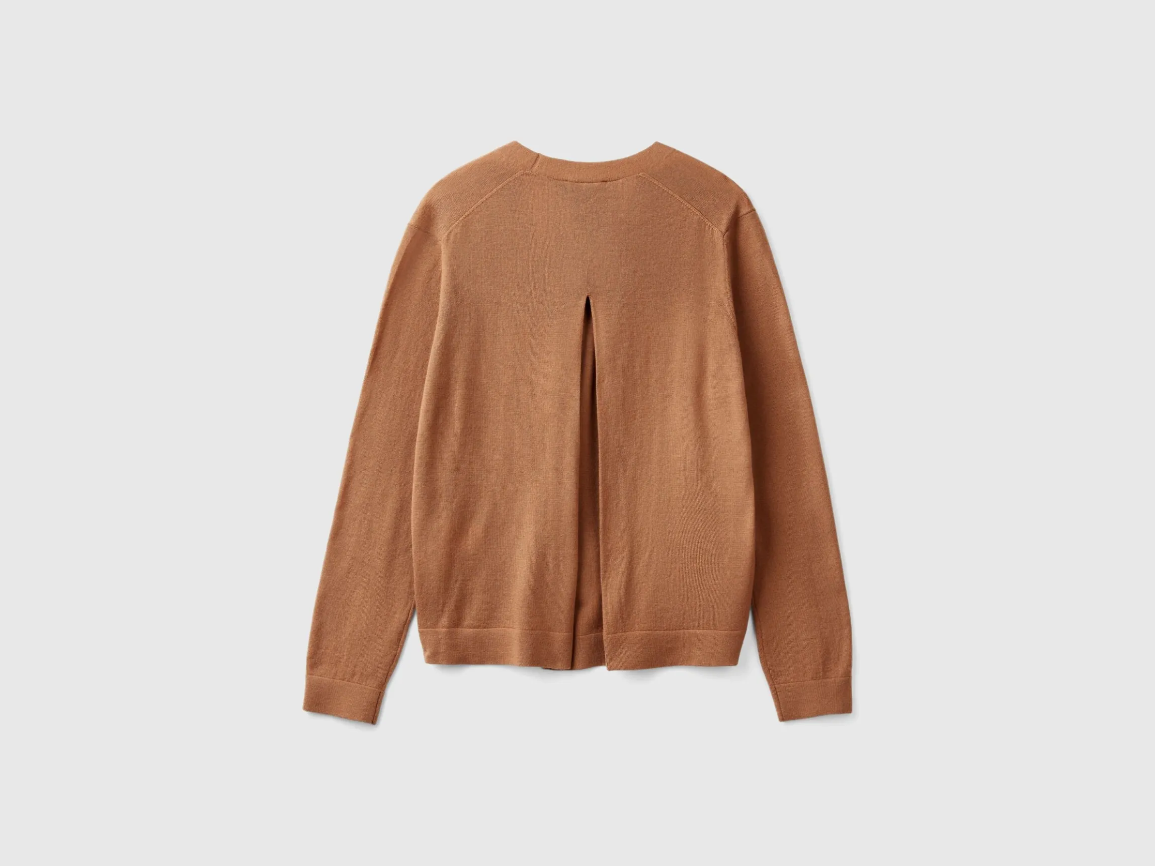 V-neck sweater in pure Merino wool
