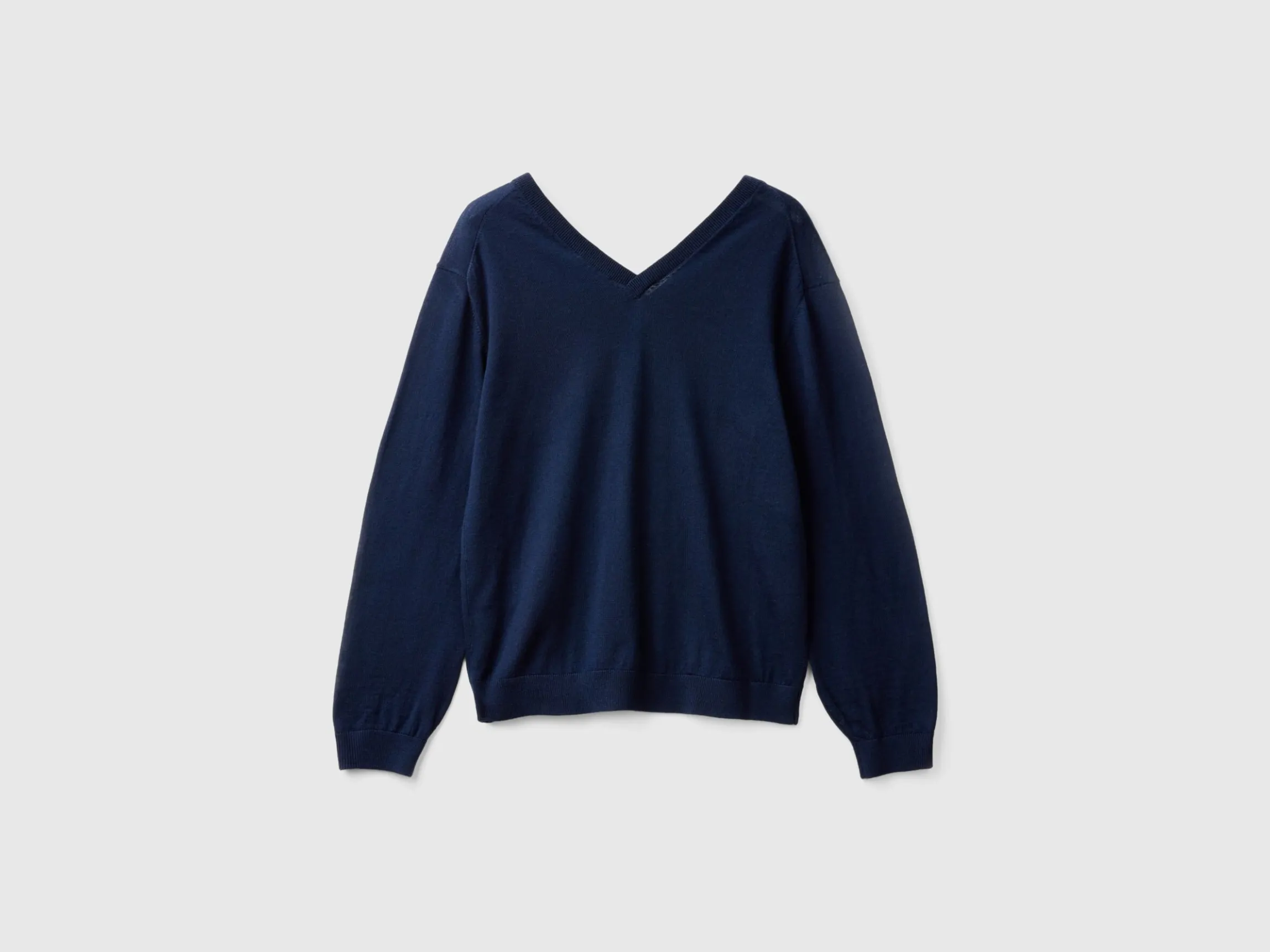 V-neck sweater in pure Merino wool