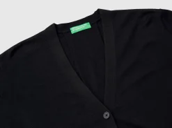V-neck sweater in pure Merino wool