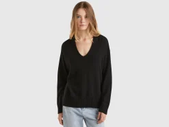 V-neck sweater in wool blend
