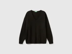 V-neck sweater in wool blend