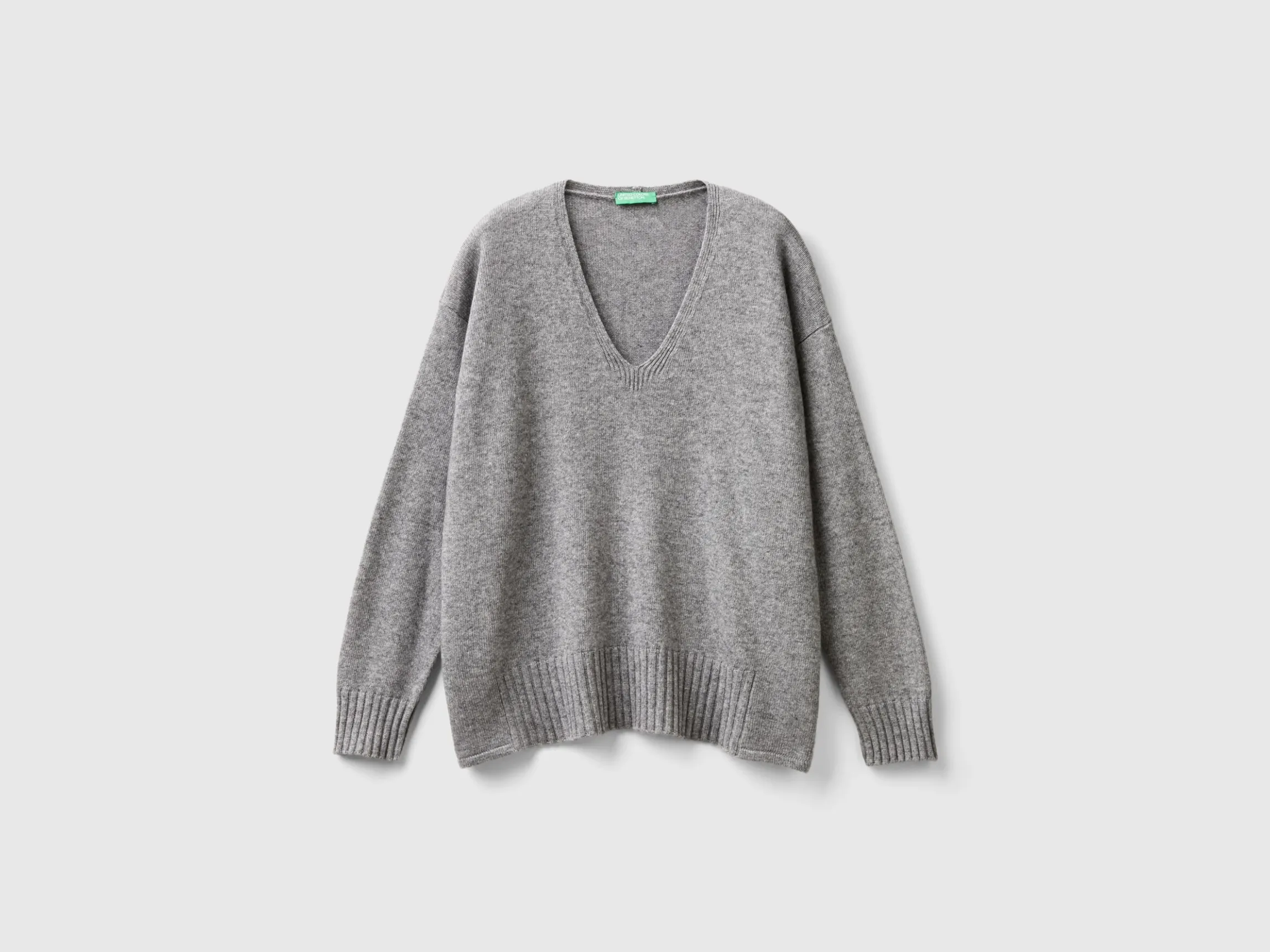 V-neck sweater in wool blend