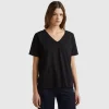 V-neck t-shirt in slub cotton