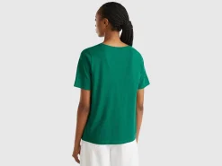V-neck t-shirt in slub cotton
