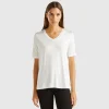 V-neck t-shirt in stretch viscose